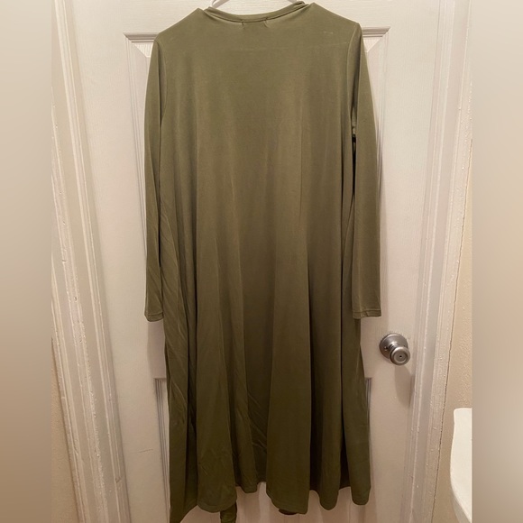 LulaRoe Sarah Cardigan - Picture 1 of 4